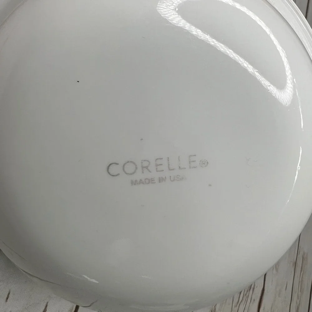 Corelle Bowls Winter Frost White Vitrelle Glass Small Soup Cereal Set of 4 5.25